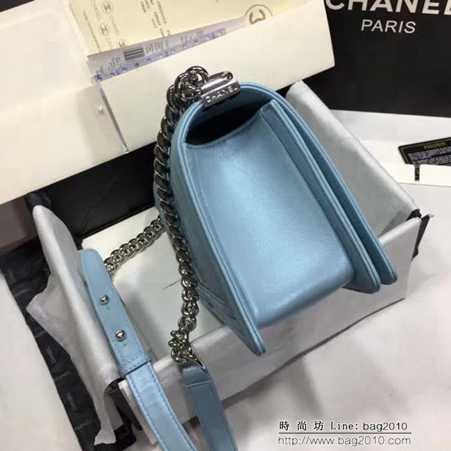 香奈兒CHANEL竭誠精品CHANEL大號67086經典最新款 單肩斜挎鏈條包 DSC1403